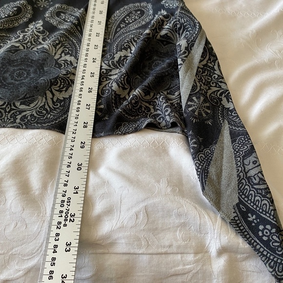 Casa Lee Women's Gray Boho Print Long‎ Sleeve Tunic Blouse Size Large - Picture 9 of 11